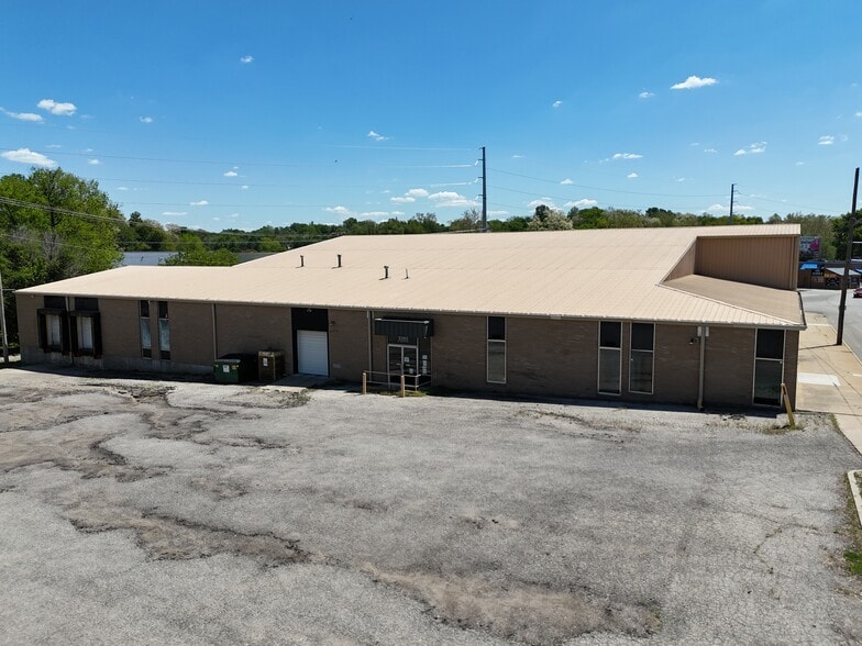 More Photos Of 2305 Saint Joseph Ave, Saint Joseph Warehouse For Sale