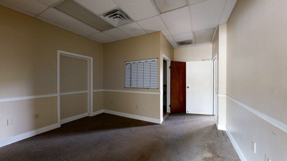 More Photos Of 461 Forrest Ave, Cocoa Warehouse For Lease