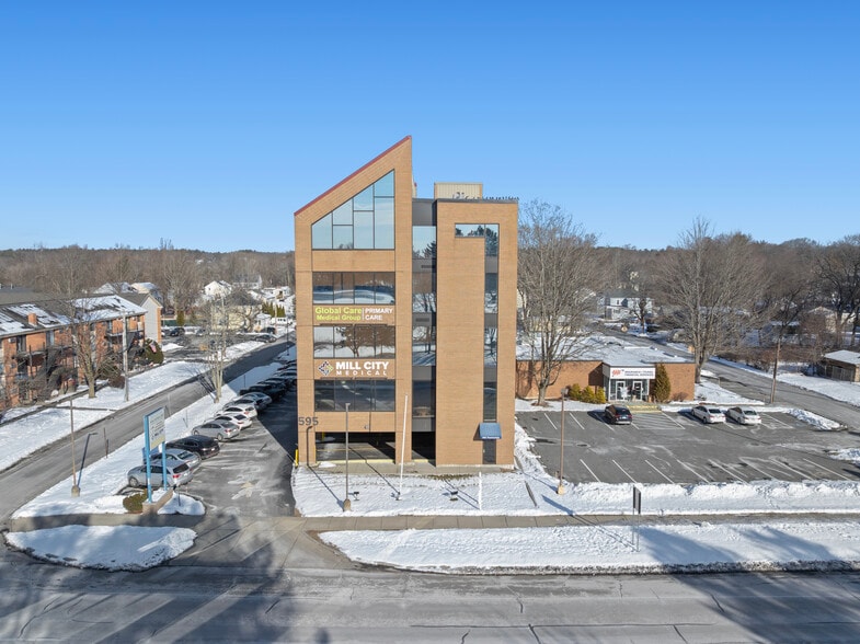 More Photos Of 595 Pawtucket Blvd, Lowell Office For Lease