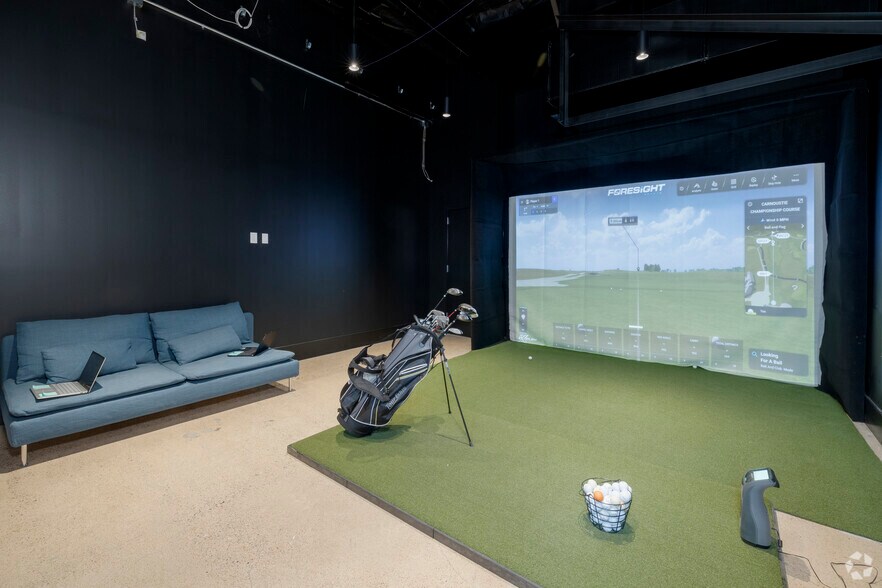 More Photos Of 1801 E Camelback Rd, Phoenix Coworking Space