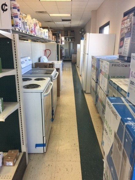 More Photos Of 15044-15050 Rankin Ave, Dunlap Freestanding For Sale