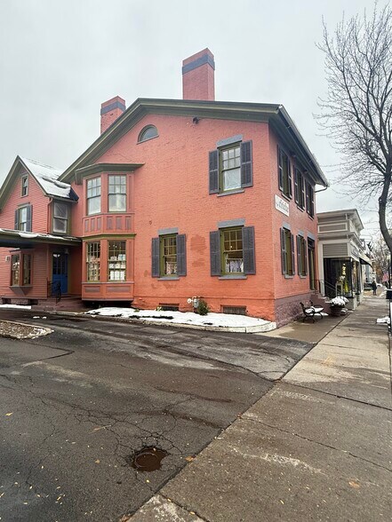 More Photos Of 25 S Main St, Pittsford General Retail For Lease