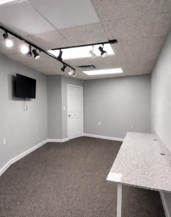 More Photos Of 448 N Battlefield Blvd, Chesapeake Storefront Retail Office For Lease