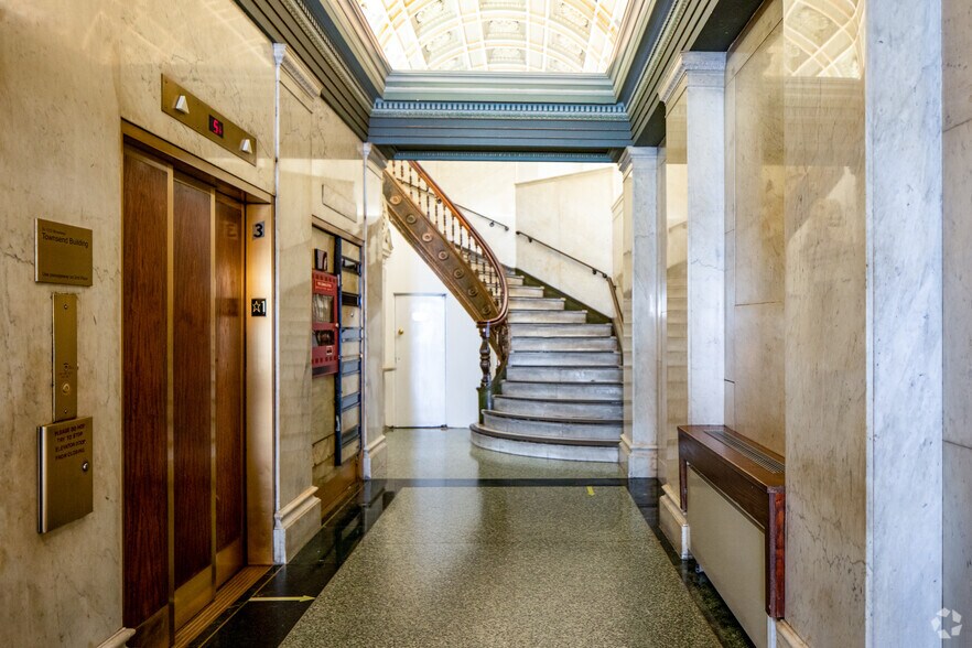 More Photos Of 1133 Broadway, New York Loft Creative Space For Lease