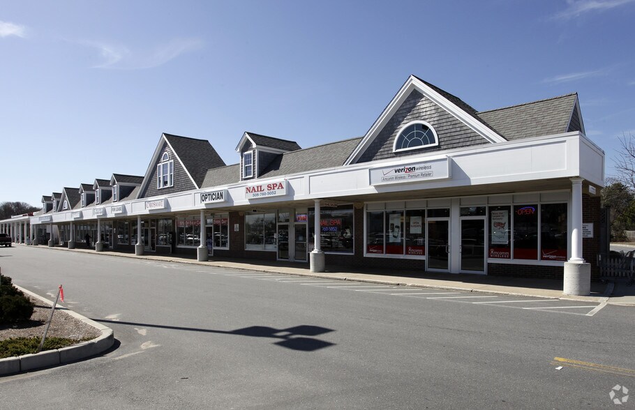 More Photos Of 1090-1096 Route 29, South Yarmouth Storefront For Lease