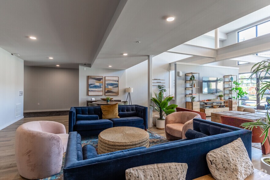 More Photos Of 4040 Travis Dr, Nashville Apartments For Sale