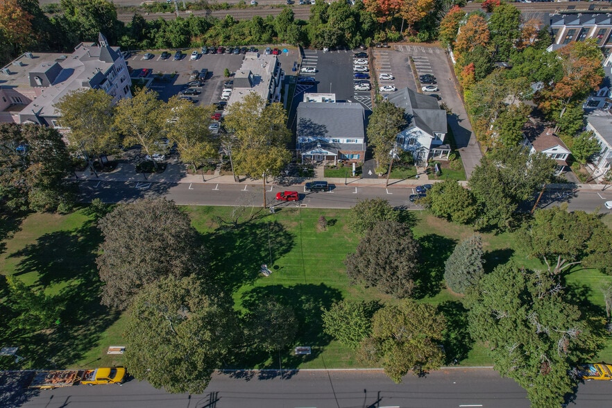 More Photos Of 179 N Broad St, Milford Medical For Lease