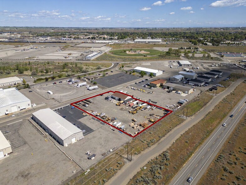 More Photos Of 2213 Henderson Loop, Richland Warehouse For Sale
