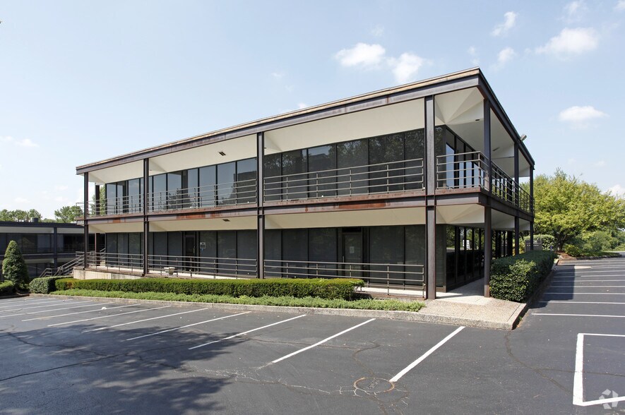 More Photos Of 1102 Kermit Dr, Nashville Office For Lease