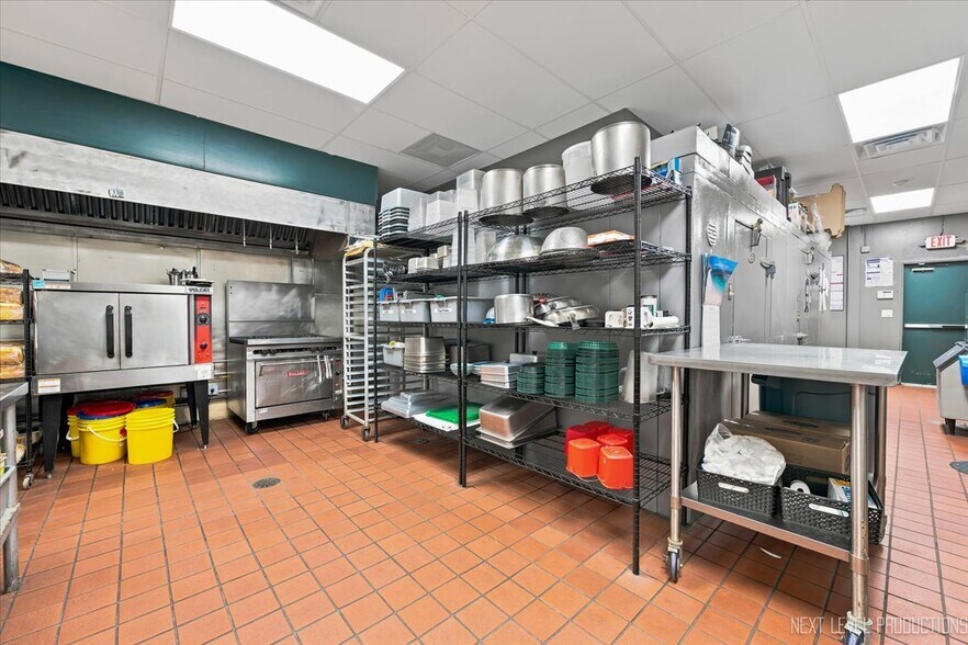 More Photos Of 227 W Wilson St, Batavia Restaurant For Sale