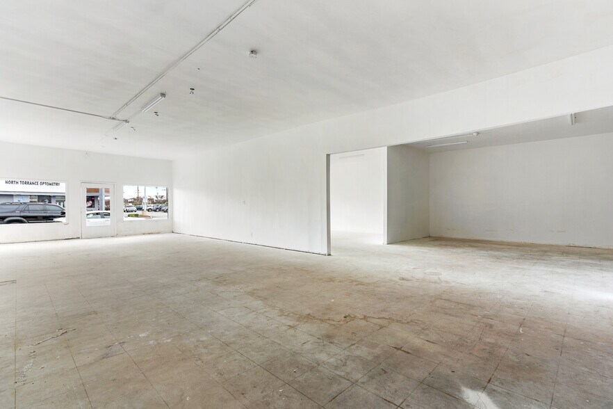 More Photos Of 3015 Artesia Blvd, Torrance Storefront Retail Office For Sale