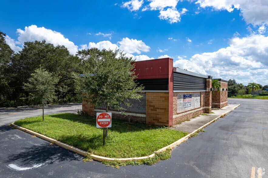 More Photos Of 8905 20th St, Vero Beach Fast Food For Sale