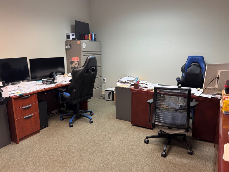 More Photos Of 3318 Delavall Ave, Bronx Office For Lease