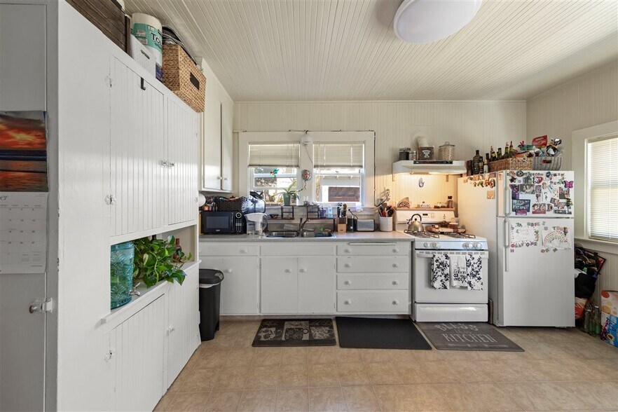 More Photos Of 321 Grand Blvd, San Mateo Multifamily For Sale