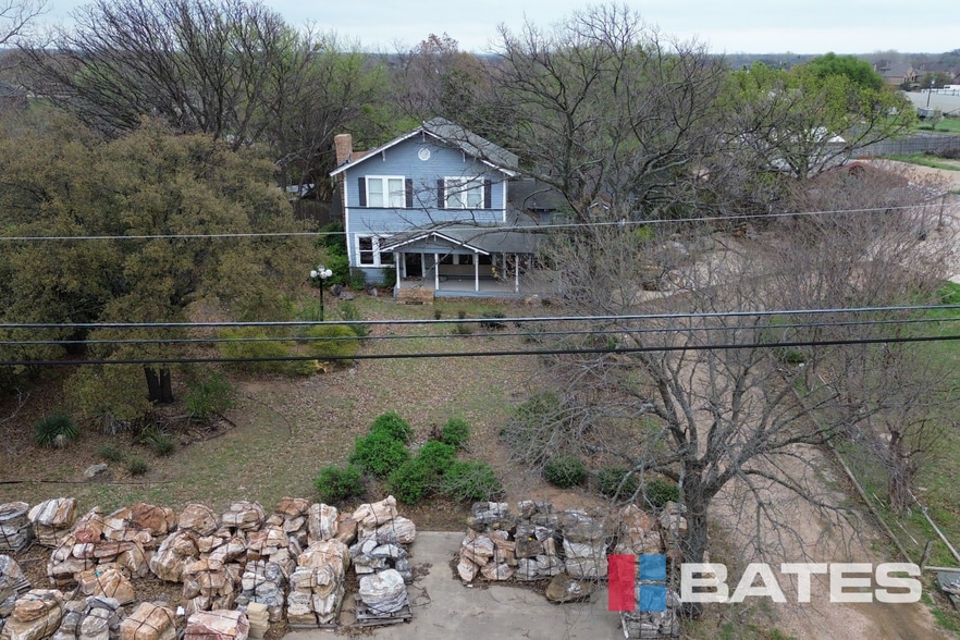 More Photos Of 3708 N Highway 77, Waxahachie Office For Sale