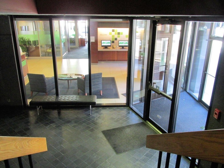 More Photos Of 108-114 N 2nd St, Harrisburg Office Residential For Lease