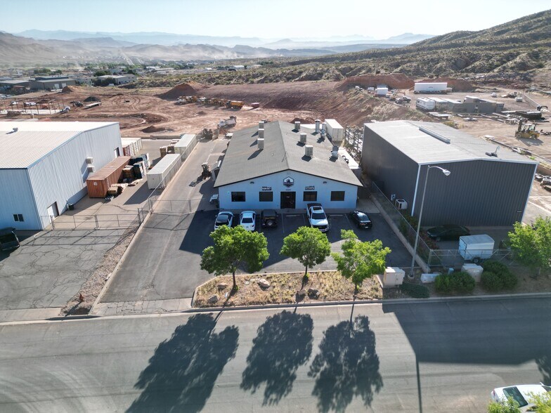 More Photos Of 1529 S Sandhill Dr, Washington Industrial For Sale