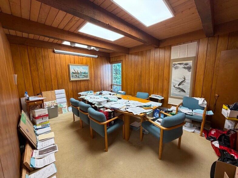 More Photos Of 900 McLean Rd, Cortland Office For Sale