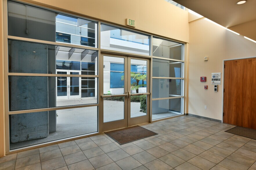 More Photos Of 19210 S Vermont Ave, Gardena Loft Creative Space For Sale