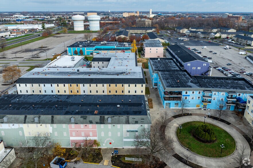 More Photos Of 6230-6360 Busch Blvd, Columbus Unknown For Lease