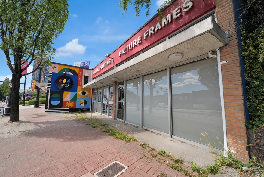 More Photos Of 953 Brunette Ave, Coquitlam General Retail For Sale