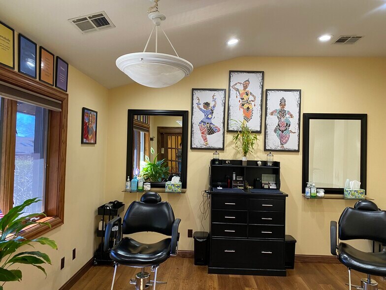 More Photos Of 1200 E Woodhurst Dr, Springfield Office For Lease