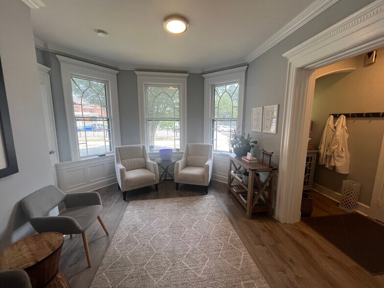 More Photos Of 9 Franklin St, Morristown Office For Lease