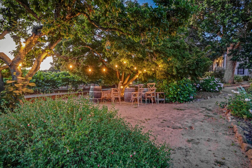 More Photos Of 125 Cristo Ln, Santa Rosa Specialty For Sale