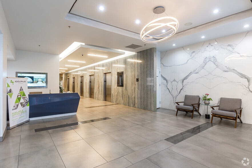 More Photos Of 1412 Main St, Dallas Office For Lease