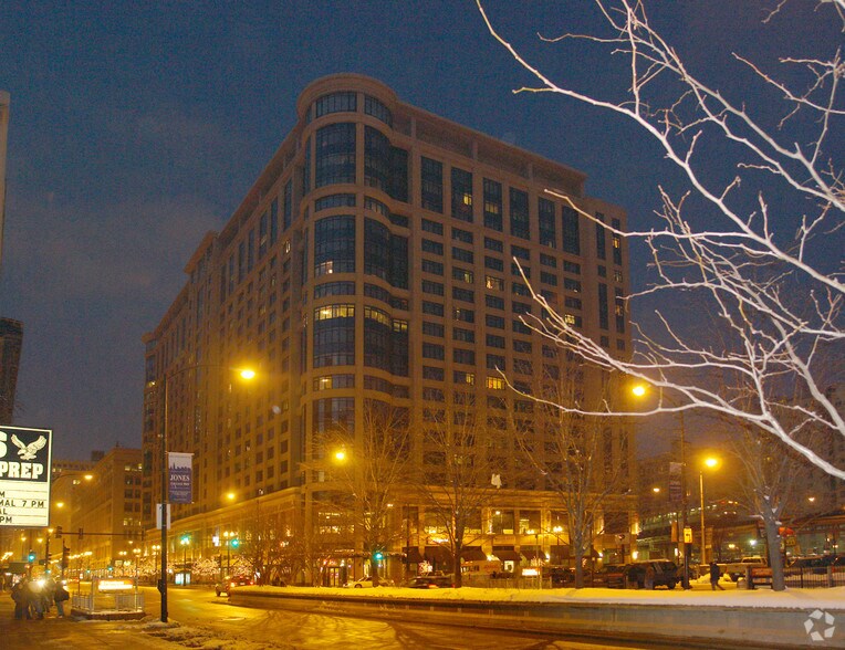 More Photos Of 525 S State St, Chicago Apartments For Lease