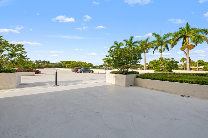 More Photos Of 4800 N Federal Hwy, Boca Raton Medical For Sale