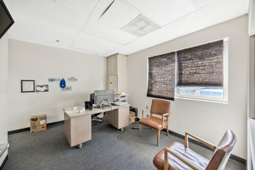 More Photos Of 1808 58th Pl, Los Angeles Land For Lease