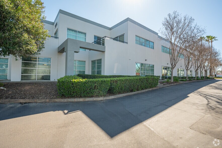 More Photos Of 3050 Fite Cir, Sacramento Unknown For Lease