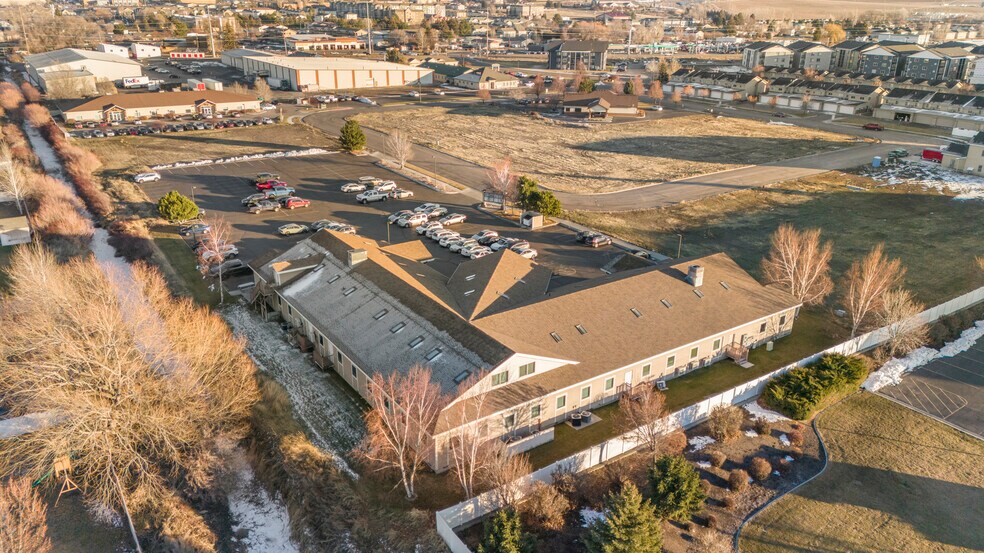 More Photos Of 346 Grand Loop, Rexburg Office For Lease