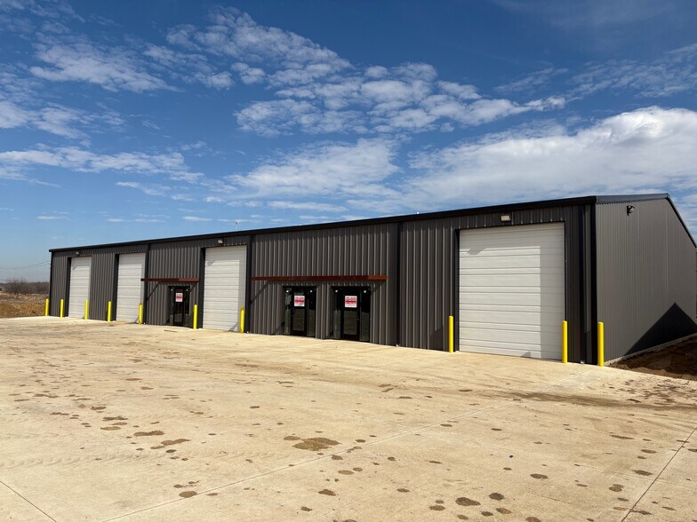 More Photos Of 6751 N FM 157, Venus Warehouse For Lease