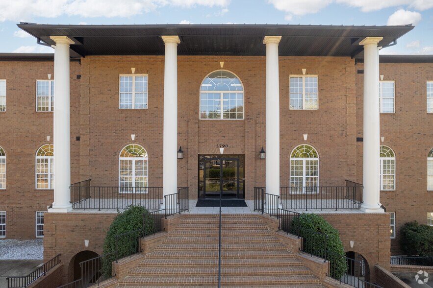 More Photos Of 3790 Fernandina Rd, Columbia Office Residential For Lease