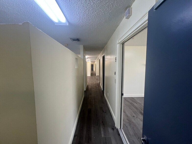 More Photos Of 4527 Carter St, Orlando Daycare Center For Lease