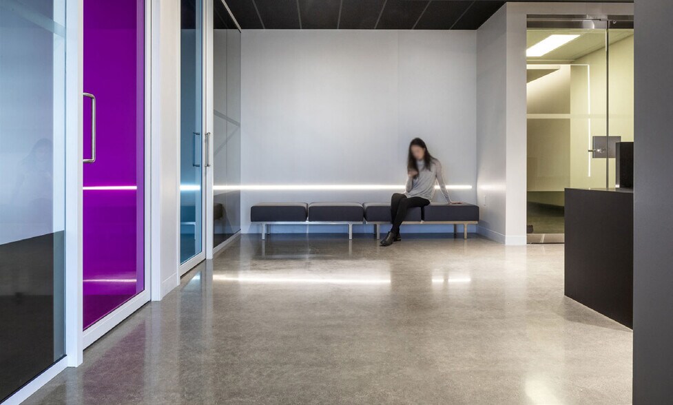 More Photos Of 7025 Langer Dr, Mississauga Office For Lease