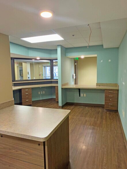 More Photos Of 209 N Maysville St, Mount Sterling Medical For Lease
