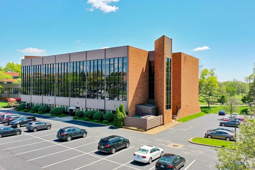 Primary Photo Of 11475-11477 Olde Cabin Rd, Creve Coeur Office For Lease