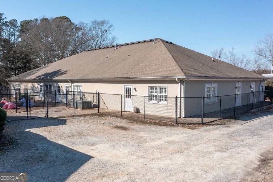 More Photos Of 516 W Bankhead Hwy, Villa Rica Daycare Center For Sale