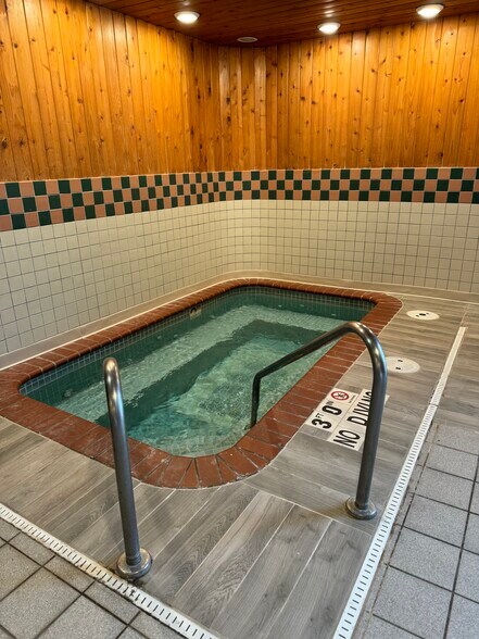 More Photos Of 10290 Highway 27 S, Hayward Hotel For Sale