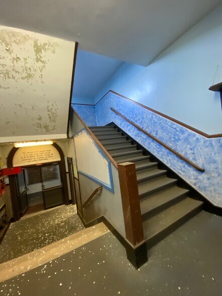 More Photos Of 35 Columbus St, Fitchburg Schools For Sale