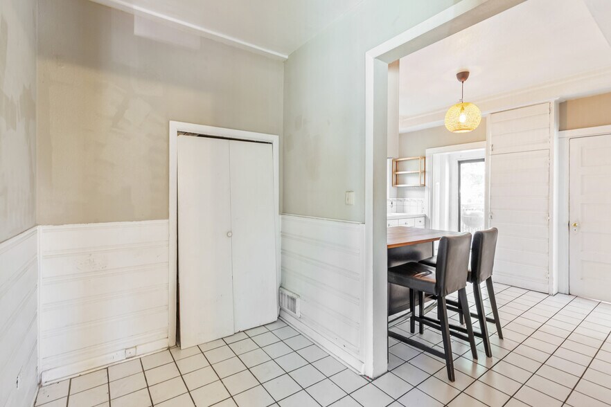 More Photos Of 477 N Pennsylvania St, Denver Apartments For Sale