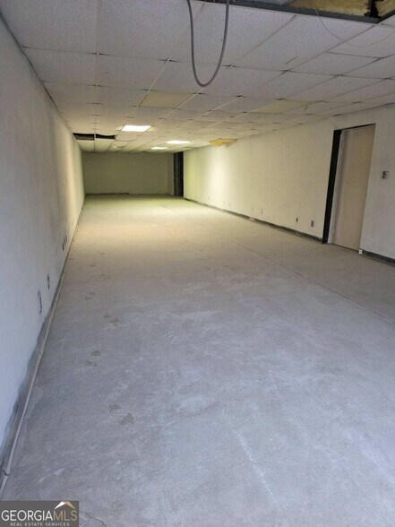 More Photos Of 1040 Irwin Bridge Rd NW, Conyers Light Distribution For Sale