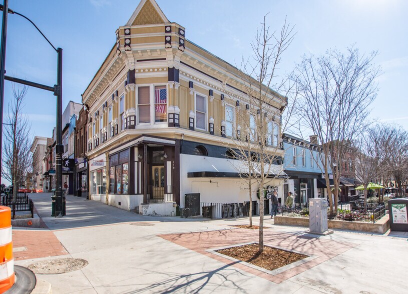 More Photos Of 198 College Ave, Athens Restaurant For Lease