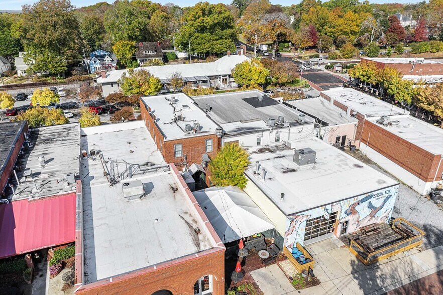 More Photos Of 35 S Peachtree St, Norcross Restaurant For Sale