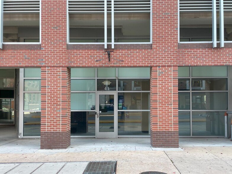 More Photos Of 41 E Market St, York Parking Garage For Lease