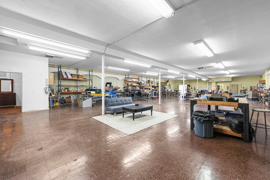 More Photos Of 10640 Main St, El Monte Storefront For Sale