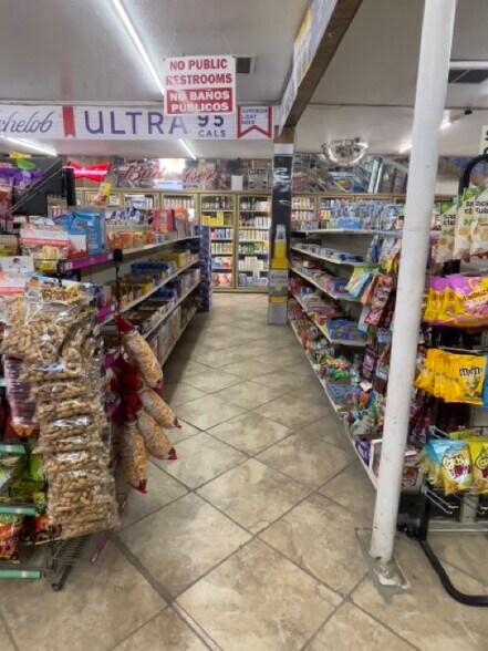 More Photos Of 230 Front St, Earlimart Convenience Store For Sale